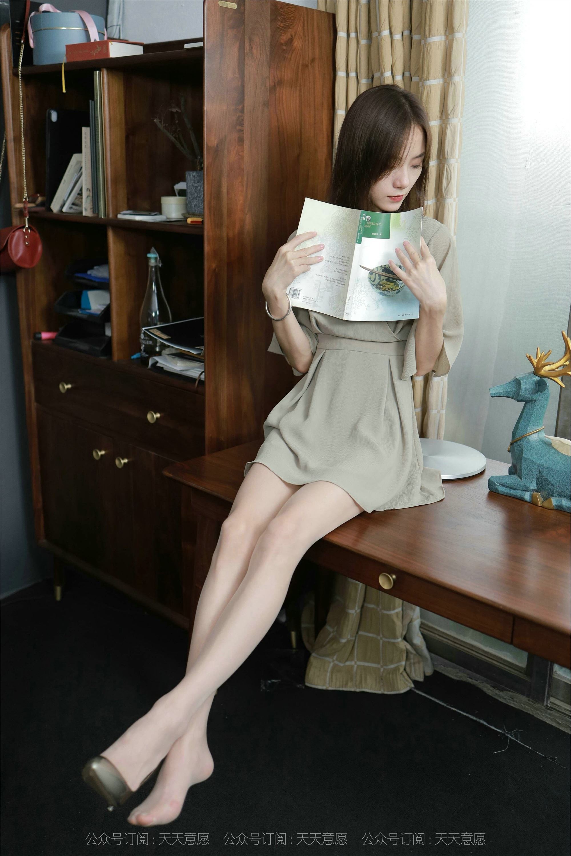 IESS异思趣向  2021.08.20 丝享家895：小六《灰色短裙很迷人》